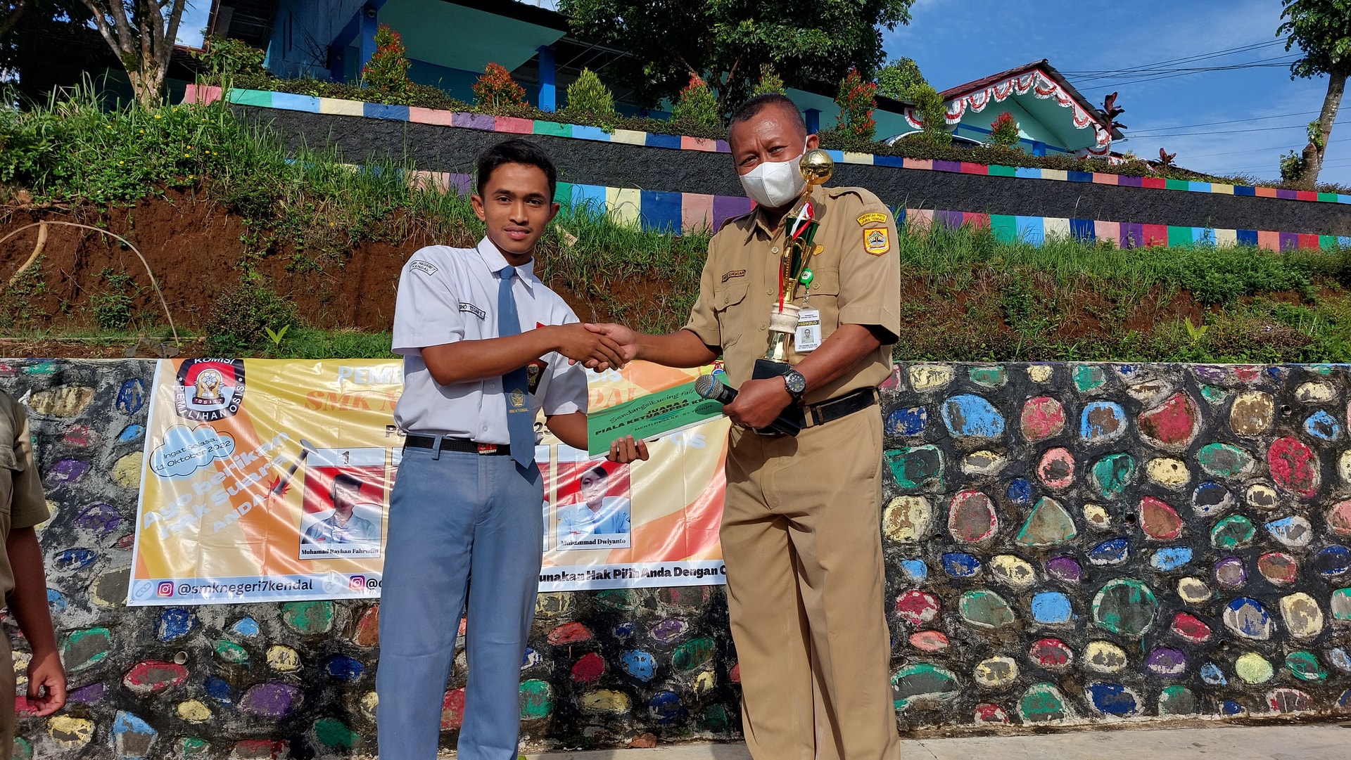 TIM FUTSAL SMK N 7 KENDAL, RAIH JUARA IV PIALA DPRD KENDAL
