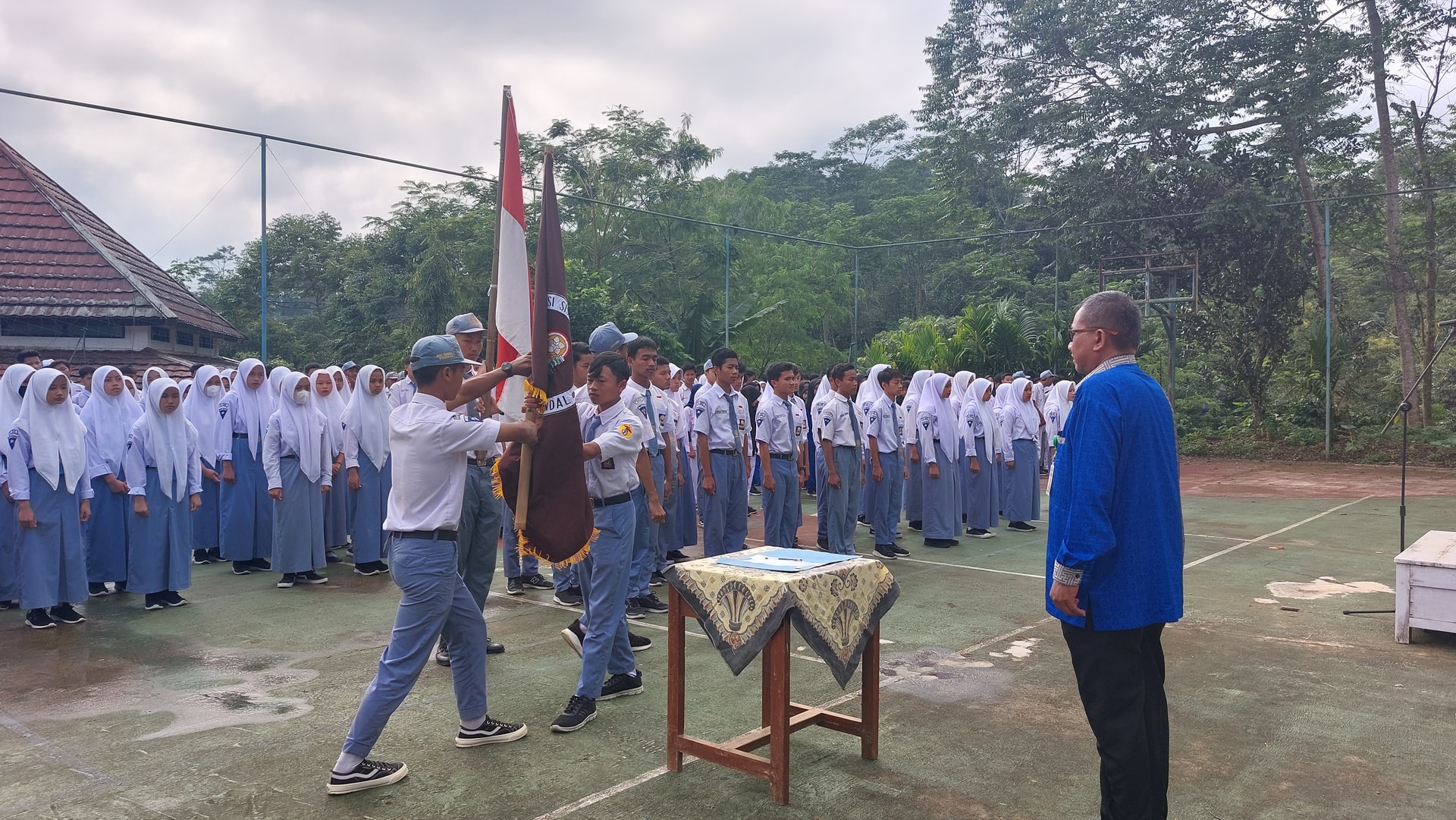 Serah Terima Jabatan Pengurus OSIS masa bhakti 2022-2023