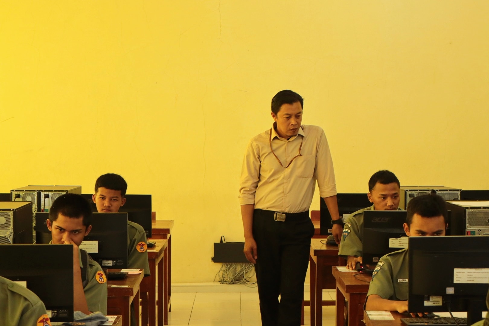 Pelaksanaan ANBK (Asesmen Nasional Berbasis Komputer) SMK N 7 KENDAL