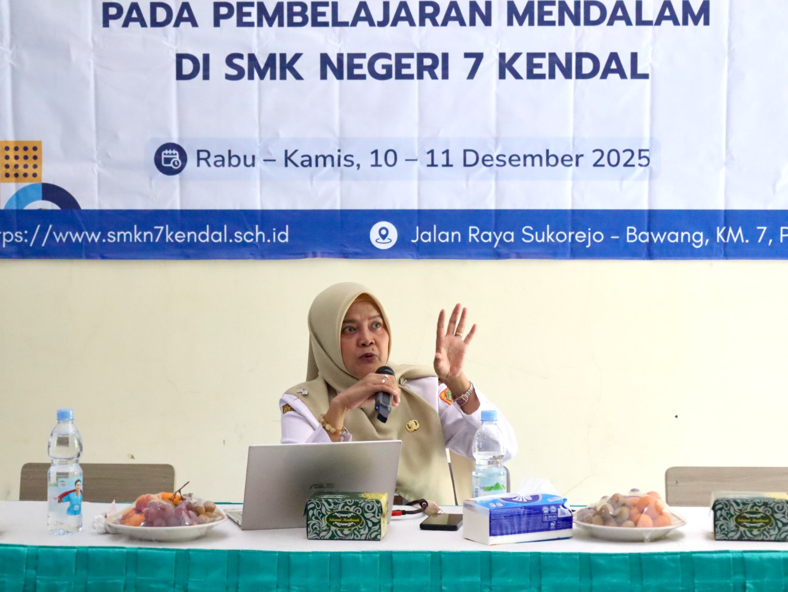 SMK Negeri 7 Kendal Gelar In House Training (IHT) dengan tema "Pembelajaran Kolaboratif Lintas Mata Pelajaran pada Pembelajaran Mendalam"